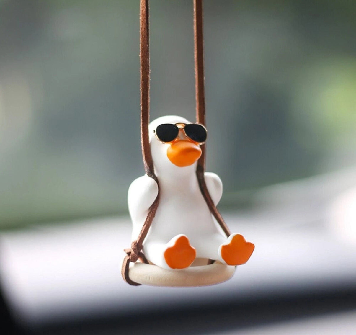 Swinging Car Duck